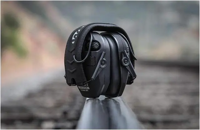 Alt view image 4 of 7 - Walker's Razor Quad Electronic Muffs for Hunters and Shooters (Black, Large)