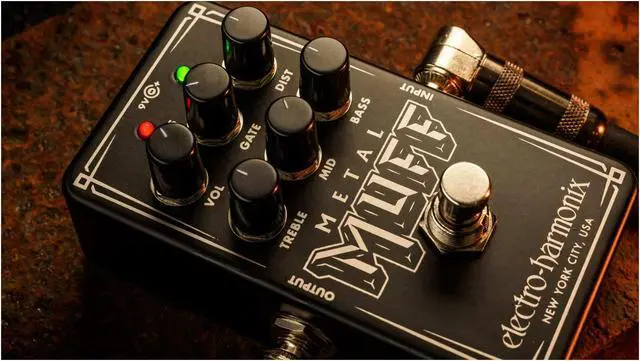 Alt view image 6 of 13 - Electro-Harmonix Nano Metal Muff Distortion Pedal with Noise Gate #NANOMETALMUFF