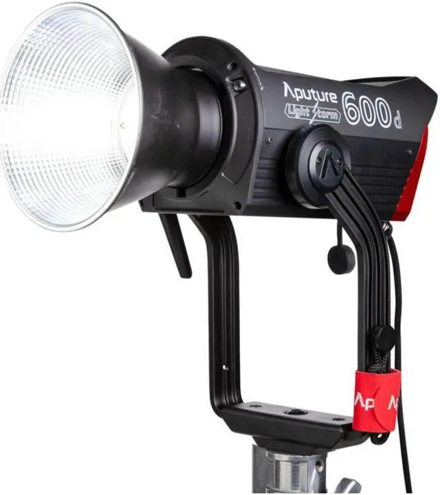 Alt view image 2 of 14 - Aputure Light Storm 600d LED Light (V-Mount)