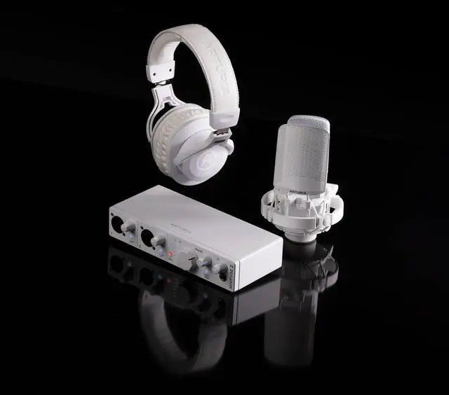 Alt view image 3 of 6 - Arturia MiniFuse Recording Pack, White with EF1 Headphones and CM1 Microphone