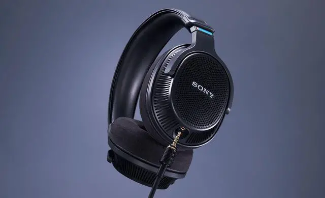 Alt view image 3 of 5 - Sony MDR-MV1 Open-Back Reference Monitor Headphones with Hard Shell Case bundle