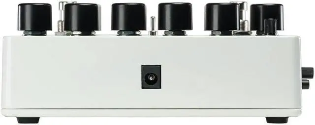 Alt view image 10 of 12 - Electro-Harmonix Battalion Bass Preamp & DI Pedal