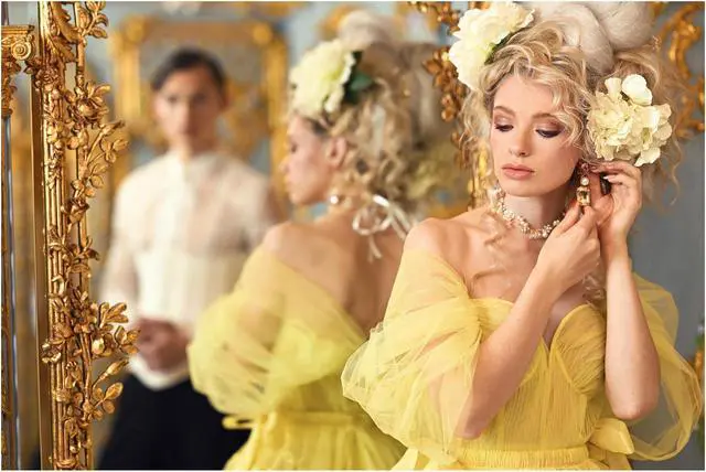 Alt view image 7 of 7 - Nikon Z8 Mirrorless Camera with 24-120mm f/4 Lens and FTZ II Adapter Kit