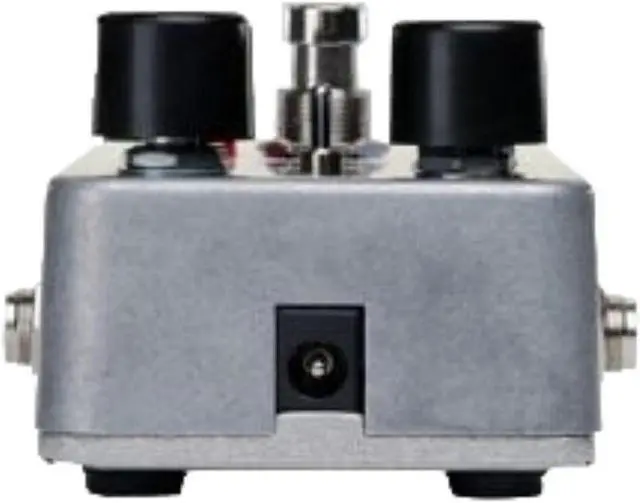 Alt view image 4 of 8 - Electro-Harmonix Bass Clone Chorus Effect Pedal