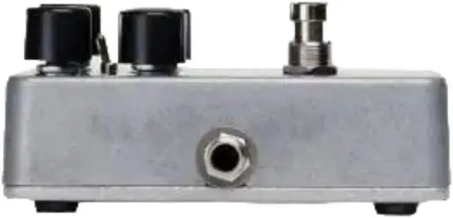 Alt view image 5 of 8 - Electro-Harmonix Bass Clone Chorus Effect Pedal