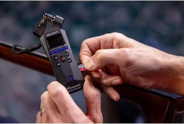 Alt view image 12 of 13 - Zoom H1essential 2-Track 32-Bit Float Portable Audio Recorder