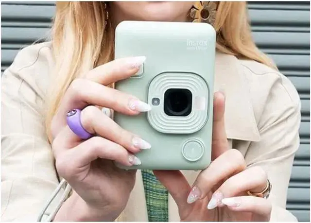 Alt view image 4 of 20 - Fujifilm INSTAX MINI LIPLAY C GREEN VN EX D US