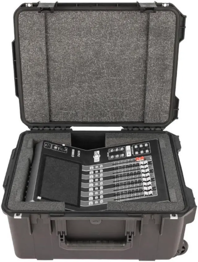 Alt view image 4 of 6 - SKB Cases 3i2015-10DM3 iSeries 2015-10 Yamaha DM3 Digital Mixer Case with UV and Water Resistance