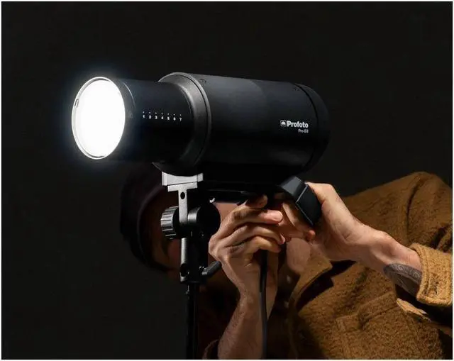Alt view image 7 of 14 - Profoto Pro-D3 750