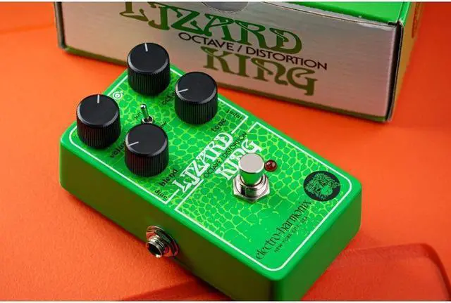 Alt view image 7 of 7 - Electro-Harmonix Lizard King Octave Fuzz Pedal for Bass