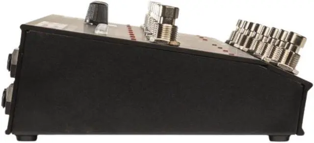 Alt view image 15 of 18 - Electro-Harmonix Super Switcher Programmable Guitar Effects Hub Pedal