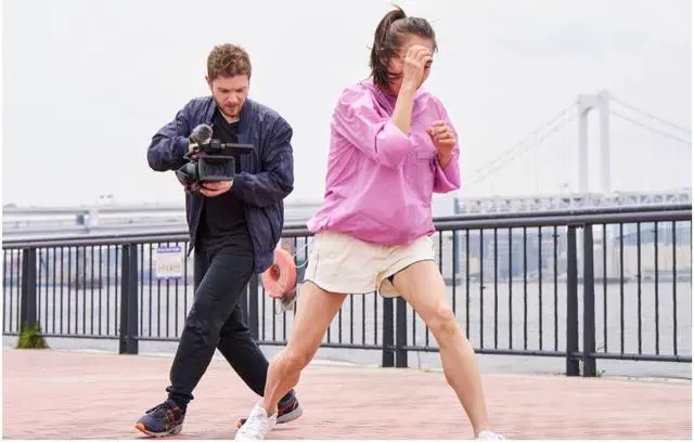 Alt view image 7 of 14 - Sony HXR NX800 Solid State Handheld 4K Black Camcorder with Exmor RS CMOS Sensor