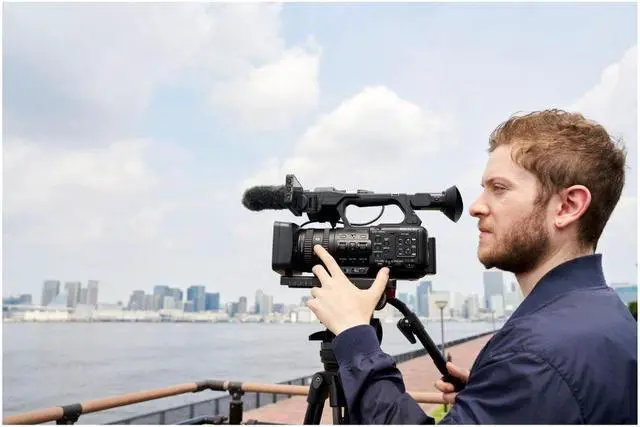 Alt view image 7 of 14 - Sony PXW Z200 Solid State Handheld 4K Black Camcorder with Exmor RS CMOS Sensor