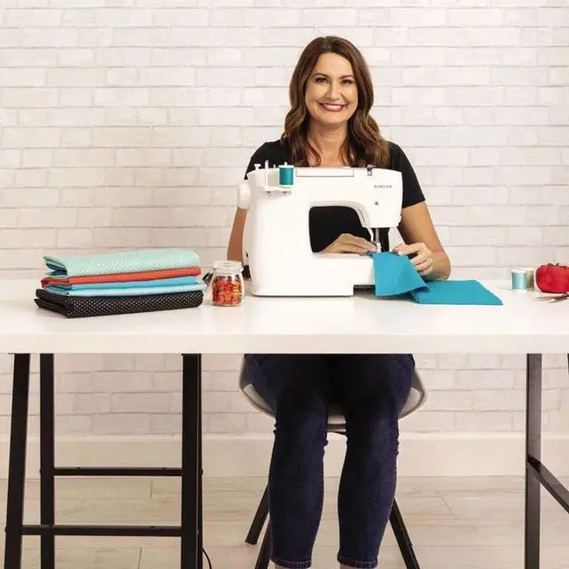 Alt view image 17 of 17 - Singer M1500 Sewing Machine