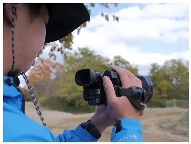 Alt view image 14 of 15 - Panasonic X1600 4K Camcorder for Directors, Wide Angle Telephoto Lens with 24x Zoom, Hybrid O.I.S., 4K High-Precision AF with Face Detection, Heat Dispersing Design, Wireless Controls - HC-X1600