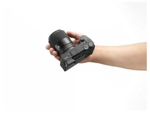 Alt view image 17 of 20 - Sigma 23mm F1.4 DC DN for Sony E Mount