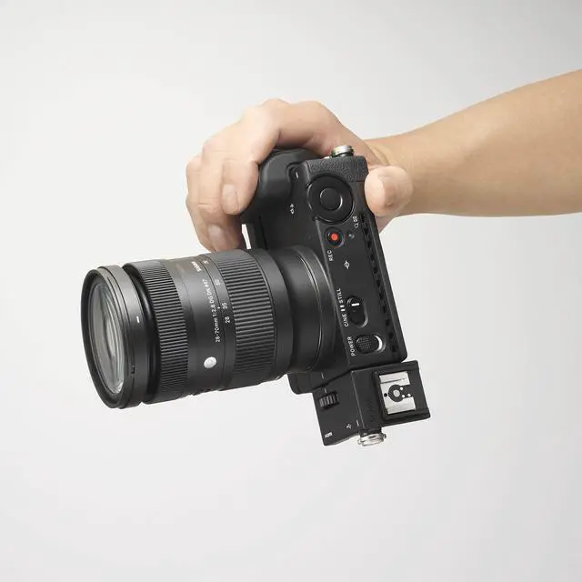 Alt view image 14 of 14 - Sigma 28-70mm F2.8 DG DN for L-Mount