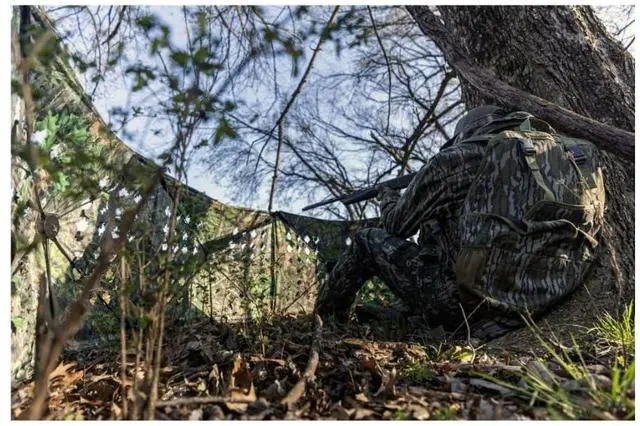 Alt view image 5 of 8 - Ameristep Throwdown Blind, Mossy Oak Obsession, 21.0X4.33X4.33