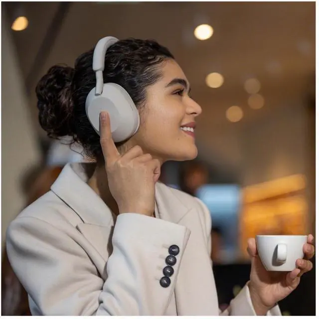 Alt view image 8 of 8 - Sony WH1000XM5 Wireless Noise Canceling Over the Ear Headphones - Silver