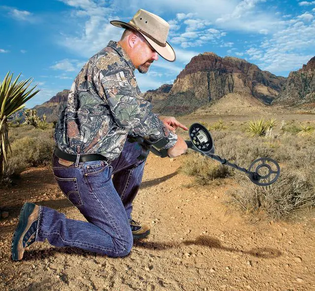 Alt view image 6 of 6 - Bounty Hunter Discovery 2200 Metal Detector with Four-Tone Audio Feedback, 9-Segment Target Identification, and 8-Inch Interchangeable Waterproof Coil (Black)