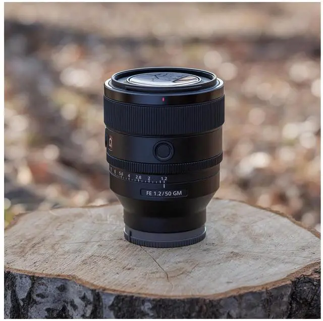 Alt view image 7 of 7 - Sony FE 50mm f/1.2 GM Full-Frame Large-Aperture G Master Lens - Ultra Sharp Focus and Bokeh Control and Weather Sealing Bundle with Editing Software, 64GB Memory Card, and Camera Case (4 Items)
