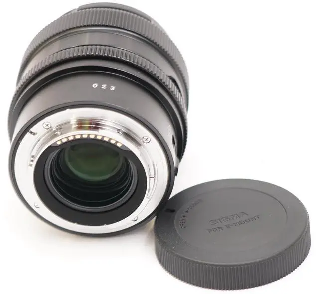 Alt view image 16 of 18 - Sigma 50mm F2.0 DG DN for Sony Mount