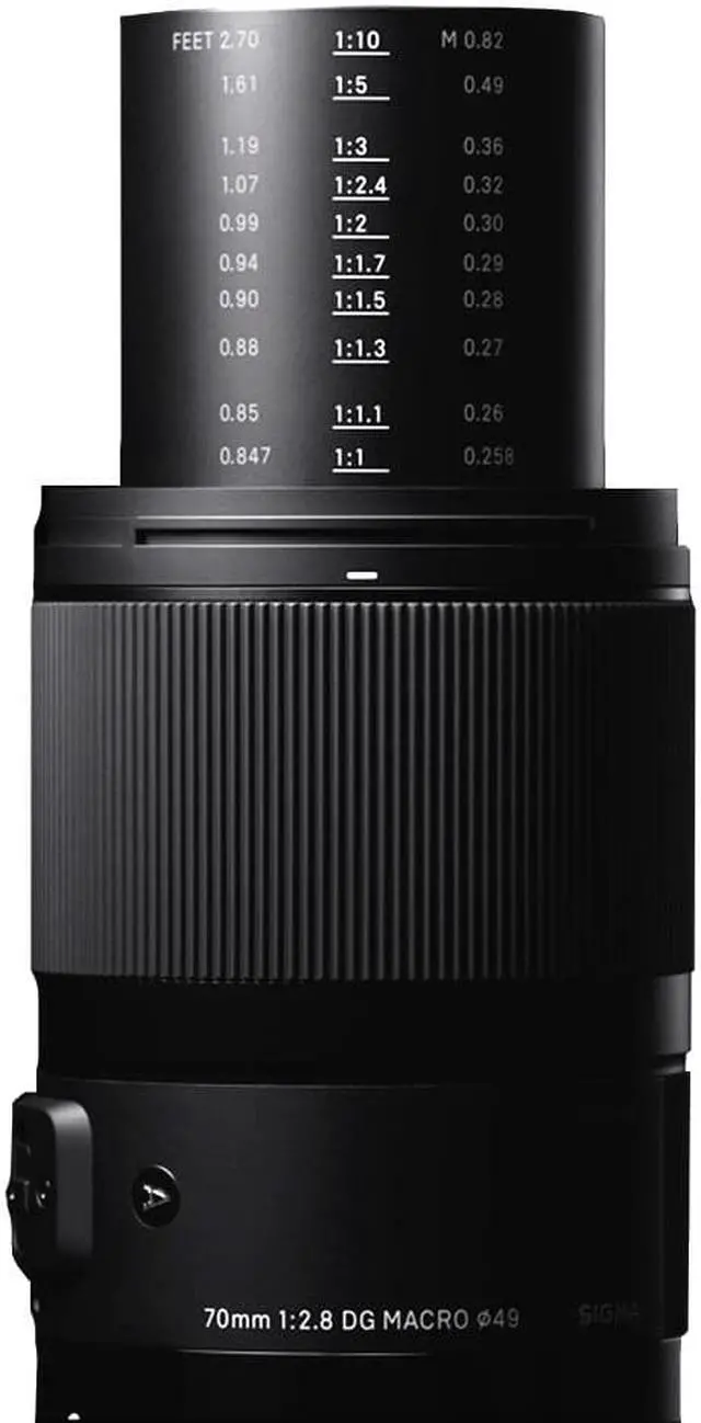 Alt view image 7 of 20 - Sigma 70mm F2.8 Art DG Macro Lens for Sony E (271965)