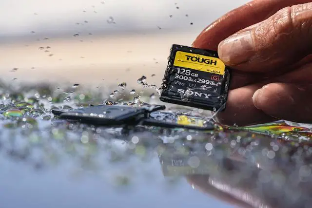 Alt view image 4 of 20 - Sony 128GB UHS-II TOUGH SD CARD R300 W299