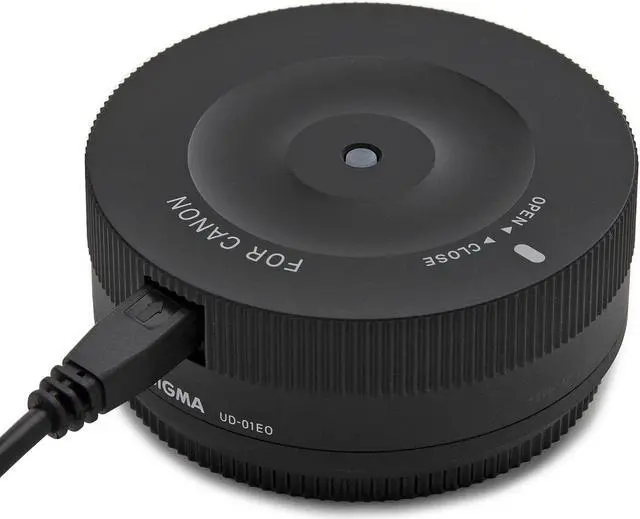 Alt view image 3 of 7 - Sigma 35mm f/1.4 DG HSM ART Lens for Canon EF with USB dock and 64GB SDXC Card