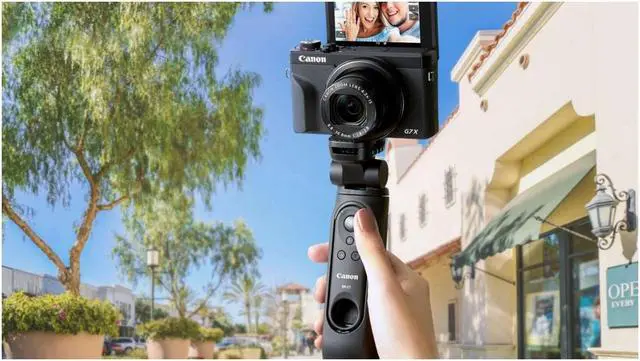 Alt view image 8 of 15 - Canon PowerShot G7 X Mark III Digital Camera Video Creator Kit