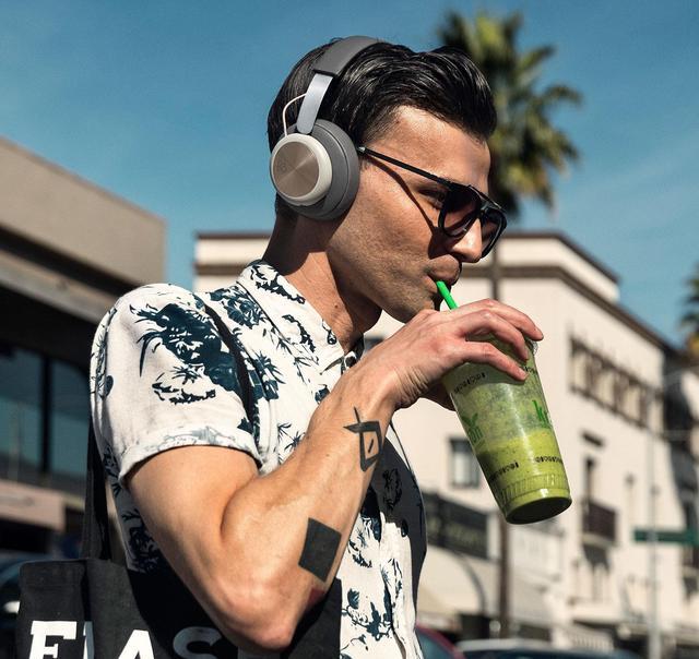 Alt view image 3 of 11 - B&O Play BeoPlay H4 Charcoal Grey Wireless over-ear headphones