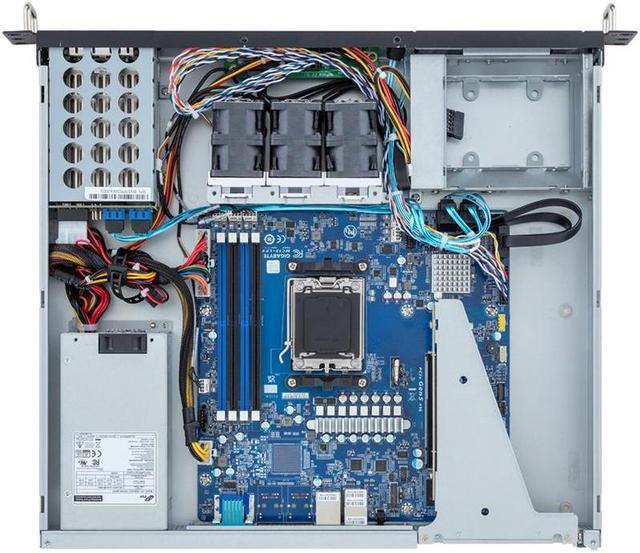 Alt view image 4 of 5 - Gigabyte R113-C10 Rev. AA01 Rack Server - AMD EPYC™ 4005/4004 & Ryzen™ 9000/7000 - 1U UP 4-Bay SATA 350W