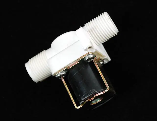 Alt view image 2 of 3 - Plastic Water Solenoid Valve - 12V - 1/2 NPT
