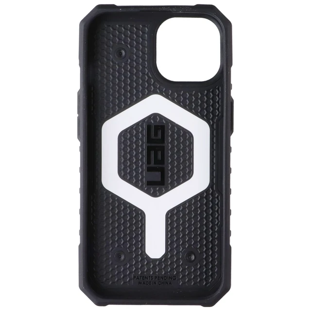 Alt view image 3 of 3 - UAG Pathfinder Case for MagSafe for Apple iPhone 15 - Black