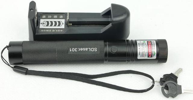 Laser 301 High Power 200mW 532nm Laser Pointer Flashlight Green Laser Light  Pen 