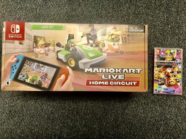 Mario Kart Live: Home Circuit - Luigi Set + Mario Kart 8 Deluxe