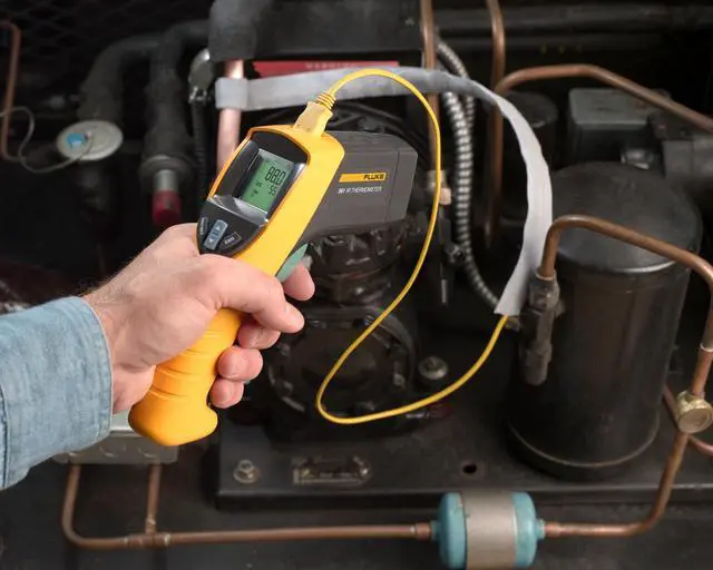 Alt view image 2 of 14 - Fluke 561 HVAC/R Infrared and Contact Thermometer
