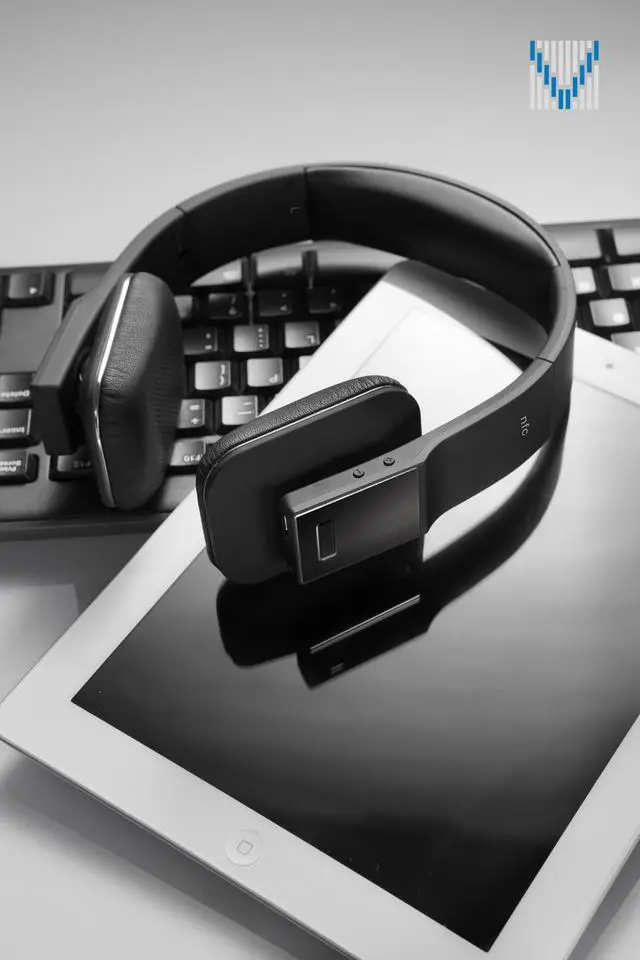 Alt view image 7 of 9 - Voxoa Inc Black VXH330 Mini-phone Connector Over-the-head Headphones and Accessories