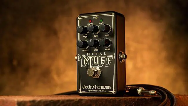 Alt view image 12 of 13 - Electro-Harmonix Nano Metal Muff Distortion Pedal with Noise Gate #NANOMETALMUFF