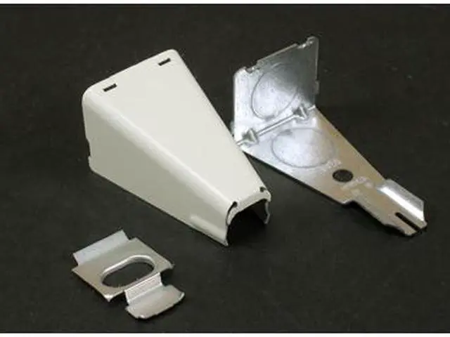 Main image of Thomas & Betts, B3485, Ivory Metal, Surface Raceway Fitting Combination Connector, For B300 B400 Raceway