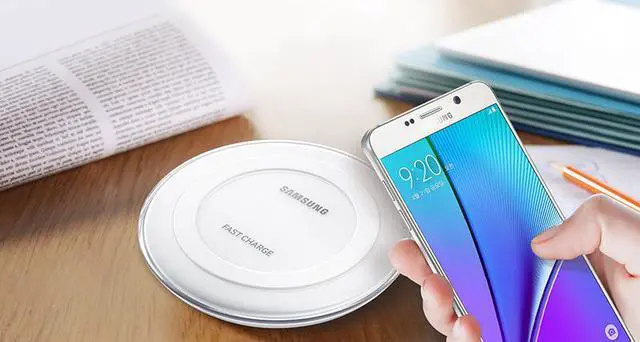 Alt view image 6 of 7 - SAMSUNG Fast Charge Qi Wireless Charging Pad EP-PN920 for Samsung GALAXY Note5 & S6 edge Plus -Retail Packaging, White