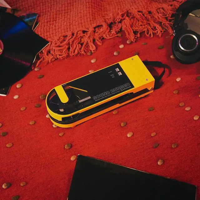 Alt view image 4 of 20 - Audio Technica Sound Burger - Portable Bluetooth Turntable - Yellow