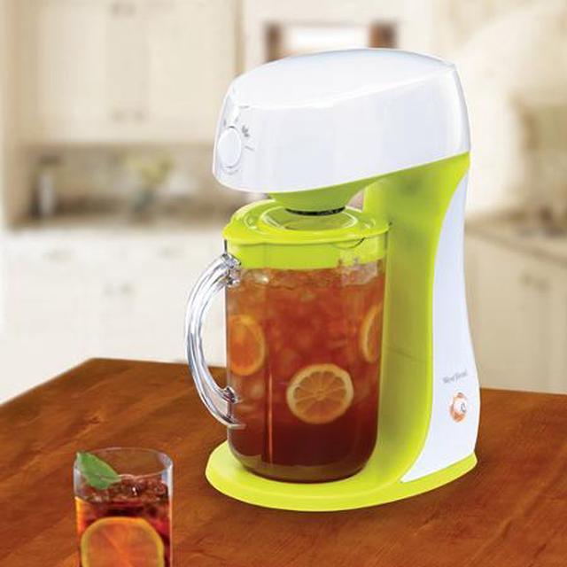 West Bend 68305T - Infusion Iced Tea Maker - 2.75 quart Capacity - 750 W -  Plastic - Bright Green 