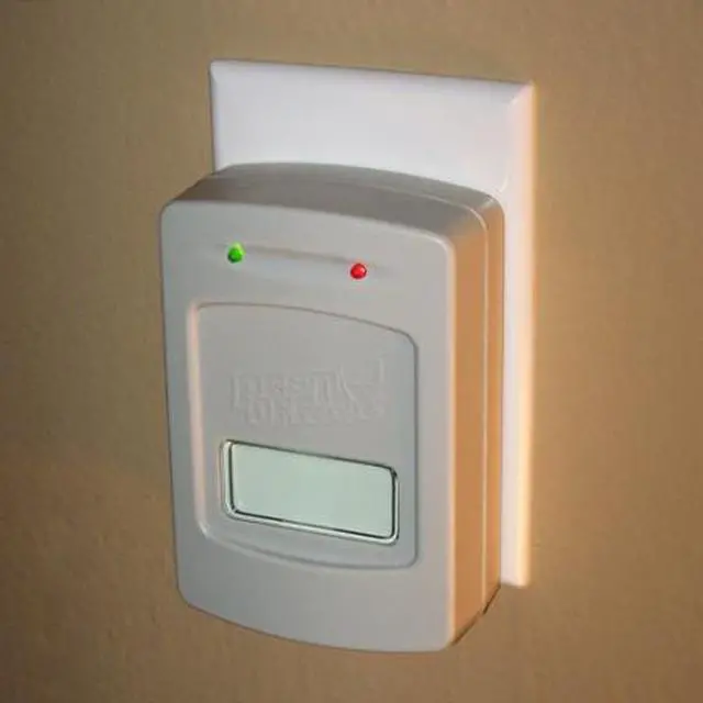 Alt view image 3 of 8 - Pest Offense POBD-I-01 Original Electronic Pest Repeller