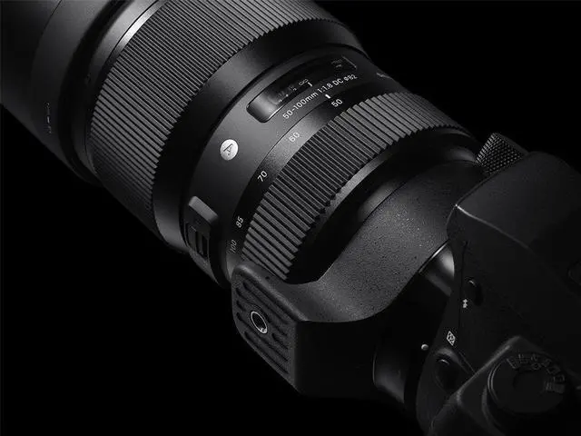Alt view image 10 of 20 - Sigma 50-100mm f/1.8 Art DC HSM Lens - Nikon