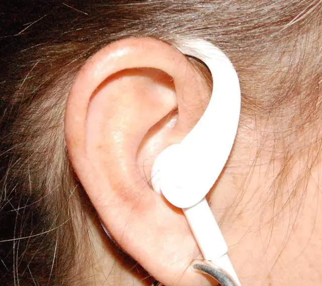 Alt view image 3 of 4 - Only for Wired EarPods Designed to snap onto the Standard Wired EarPods that Ship with iPhone Will not Work with Any Wireless or Bluetooth Earbuds. | (White)