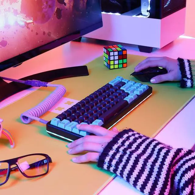 Alt view image 4 of 4 - DROP + MiTo GMK Pulse Custom Mechanical Keyboard Keycap Set - 163-keys, Doubleshot, Cherry Profile, for 40%, 60%, 65%, TKL, 1800 Layouts, etc. (Base Kit),Turquoise