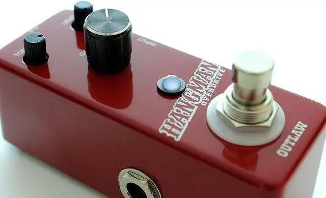 Alt view image 12 of 19 - Outlaw Effects Hangman Guitar Overdrive Pedal