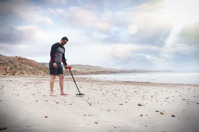 Alt view image 10 of 16 - Minelab VANQUISH 540 Metal Detector, 12x9" Double-D Coil, Multi-IQ Frequency