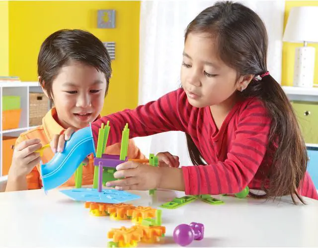 Alt view image 4 of 12 - Learning Resources Playground Building Set 10-1/10"Wx13-9/10"Lx3-1/10"H Multi LER2842